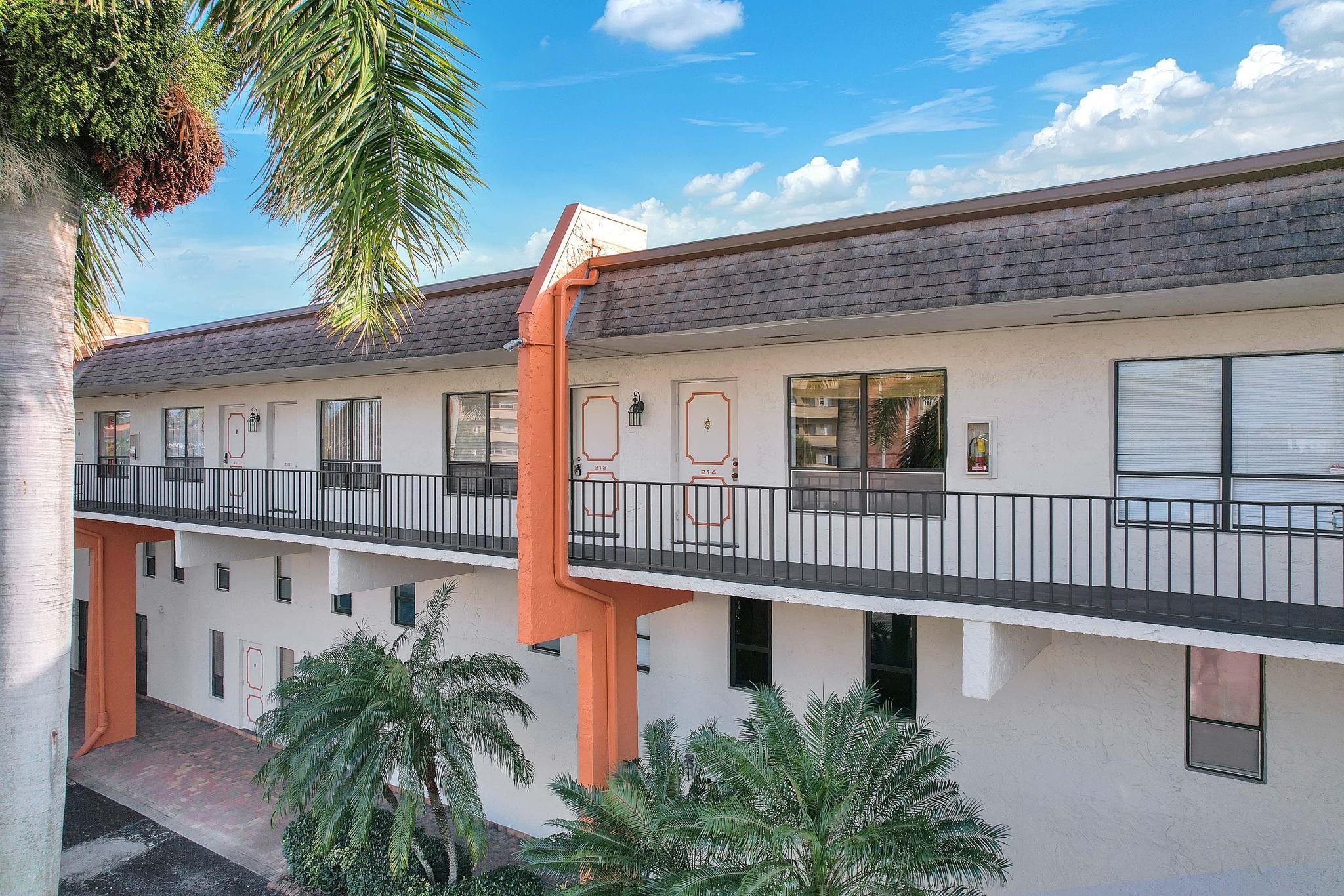 CLUB HOUSE COVE - Residential