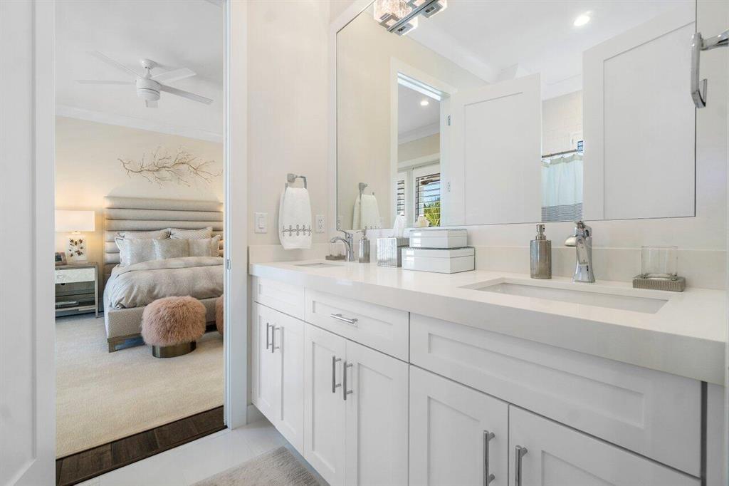 TROPIC ISLE - Residential