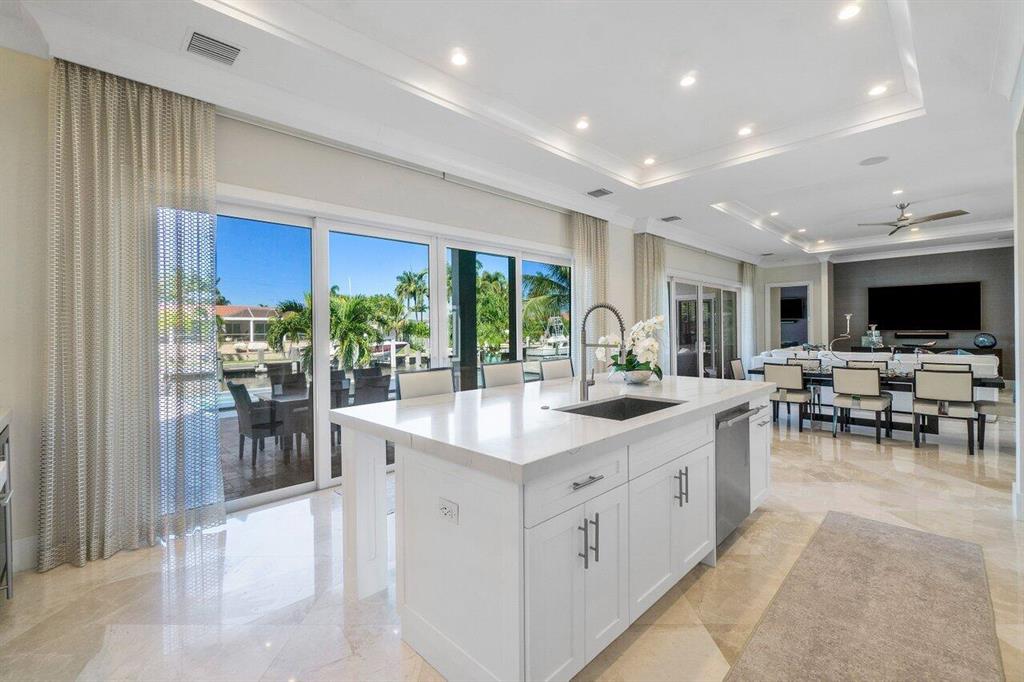 TROPIC ISLE - Residential