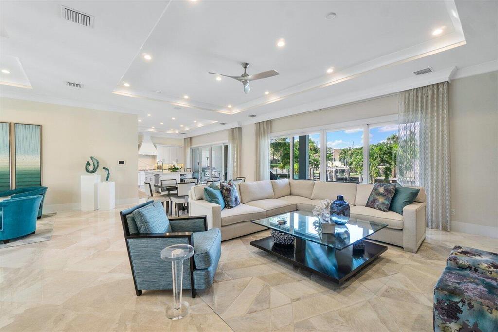 TROPIC ISLE - Residential