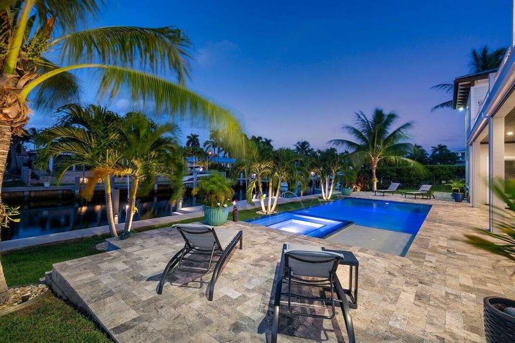 TROPIC ISLE - Residential