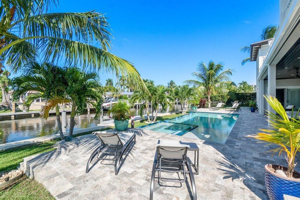 TROPIC ISLE - Residential