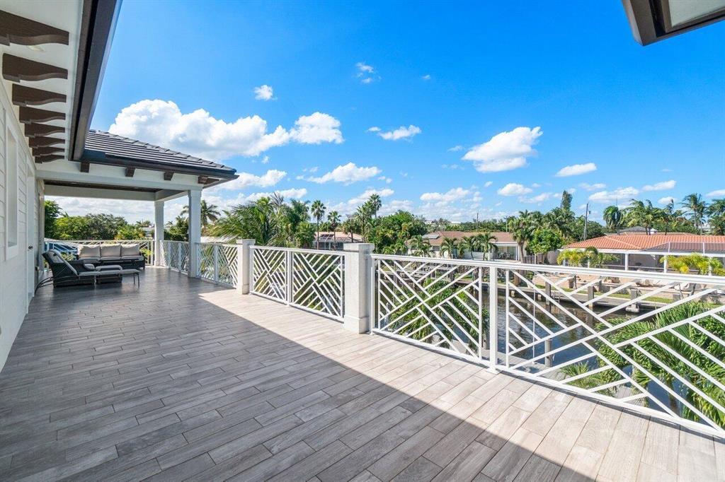 TROPIC ISLE - Residential