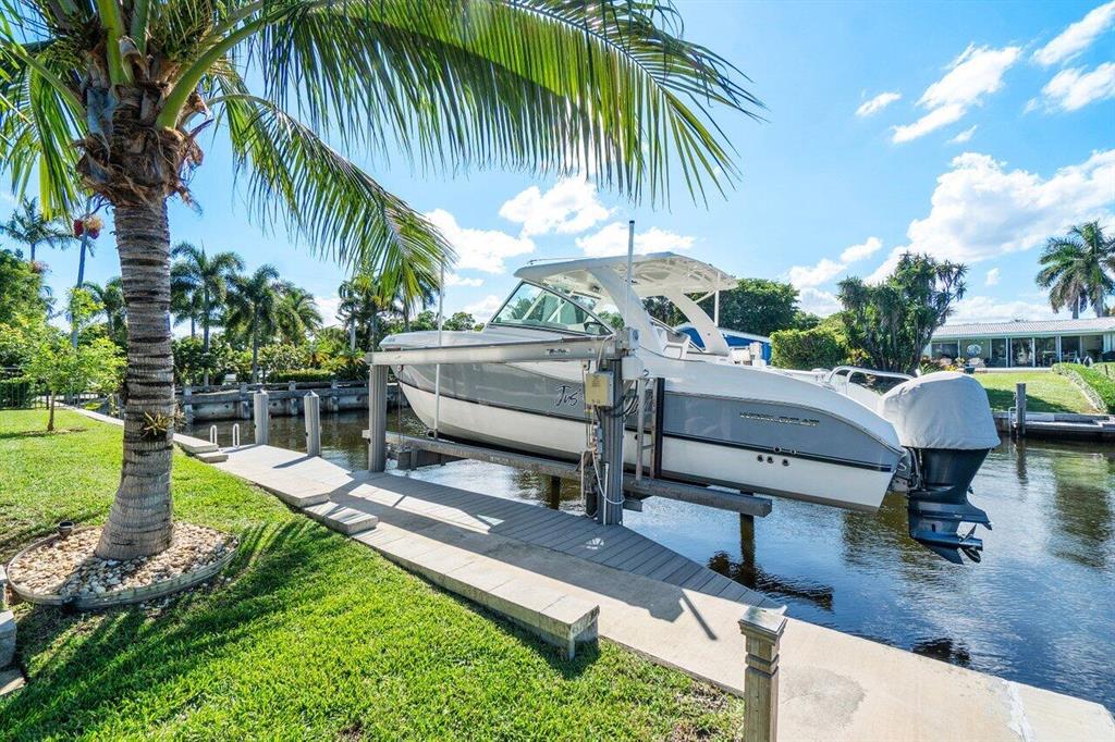 TROPIC ISLE - Residential