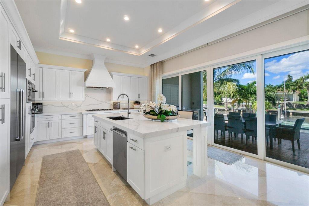 TROPIC ISLE - Residential