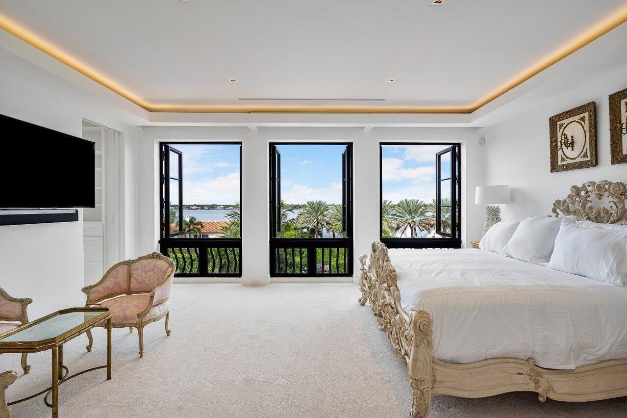 LAGOMAR PARK 2 - Residential Lease