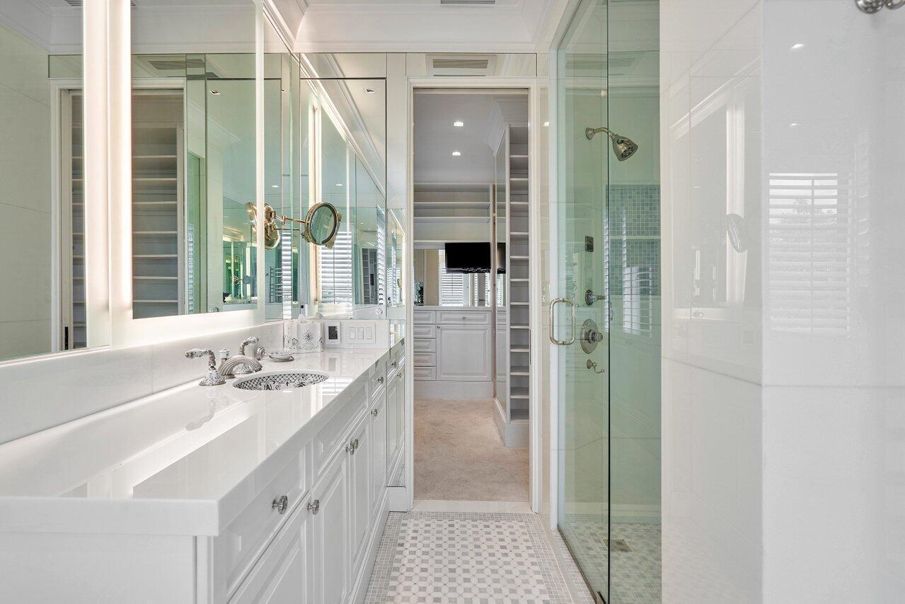 LAGOMAR PARK 2 - Residential Lease