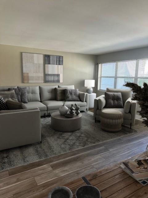 2870 NE 14th Street Cswy 306C