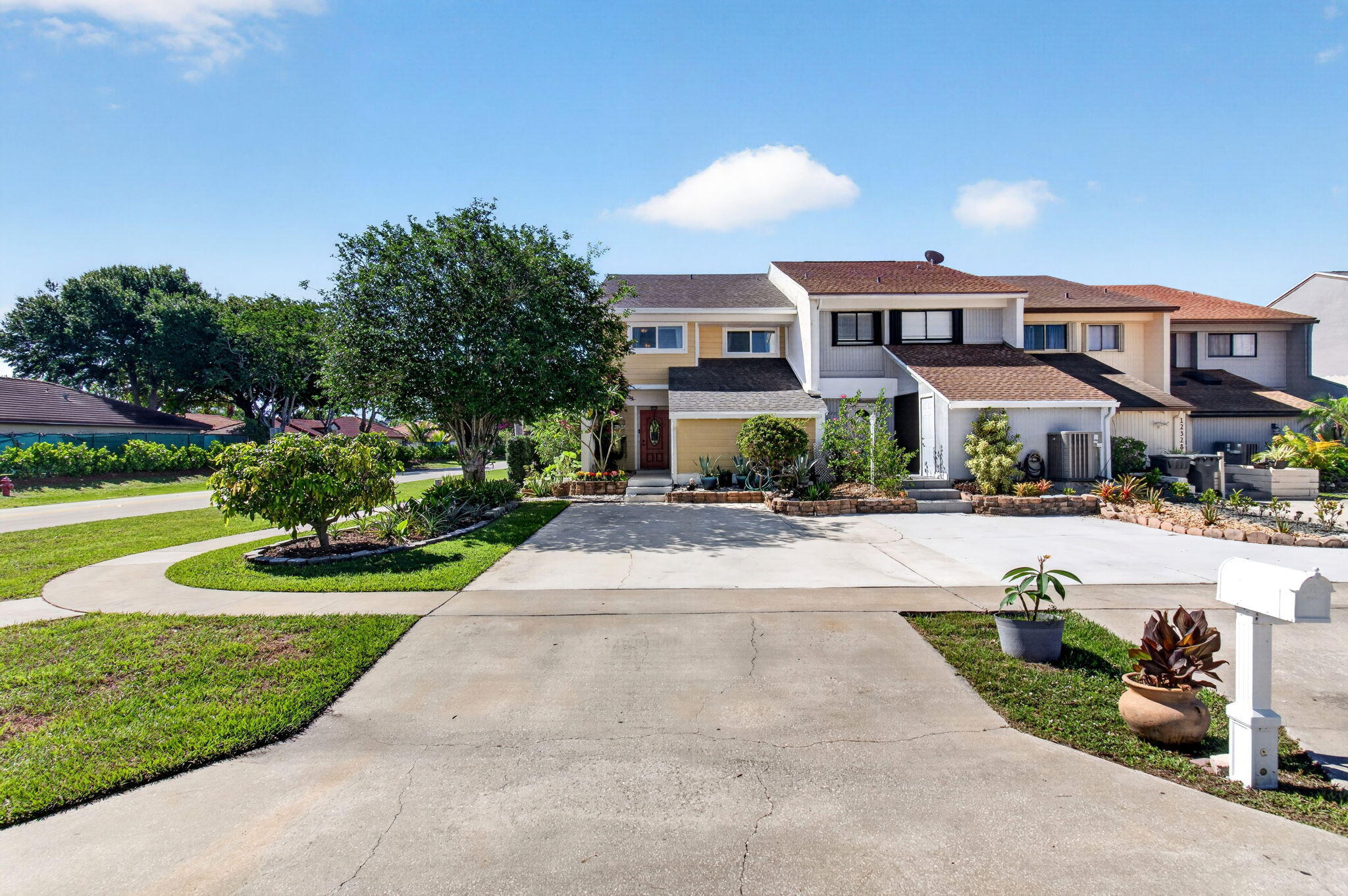 CYPRESS POINT - Residential