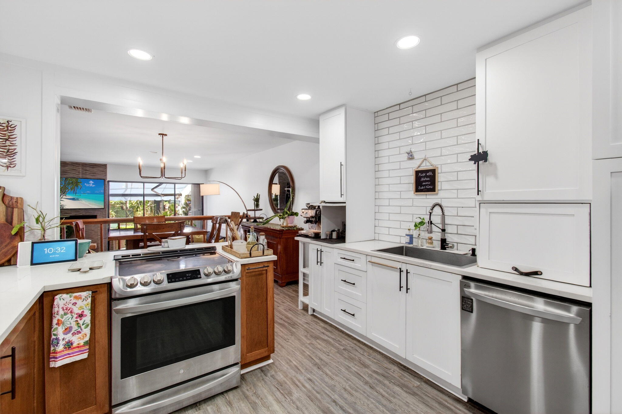 CYPRESS POINT - Residential
