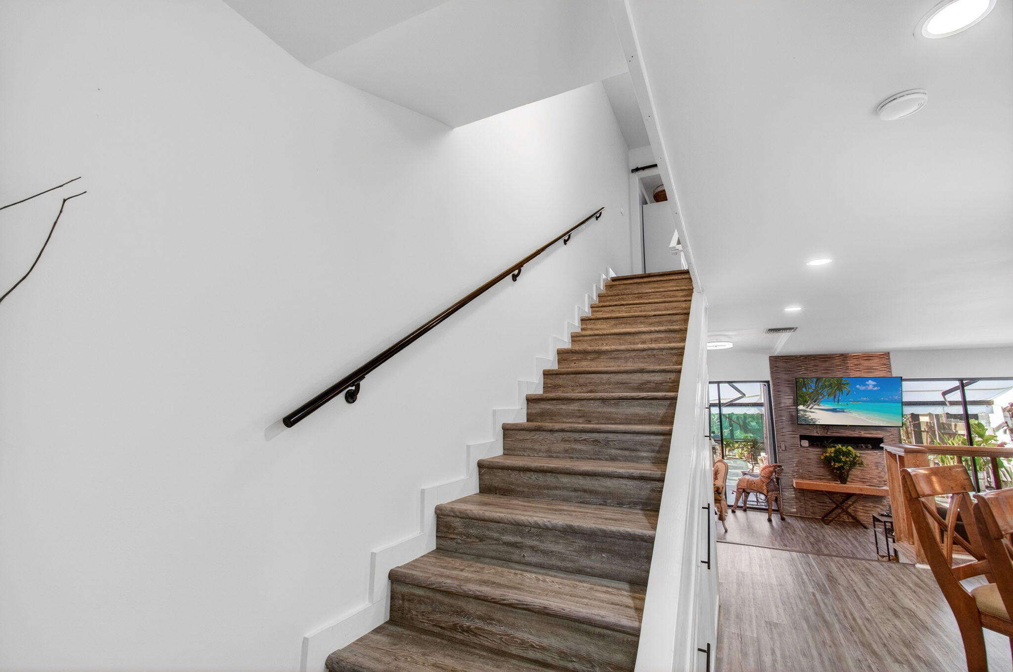 CYPRESS POINT - Residential