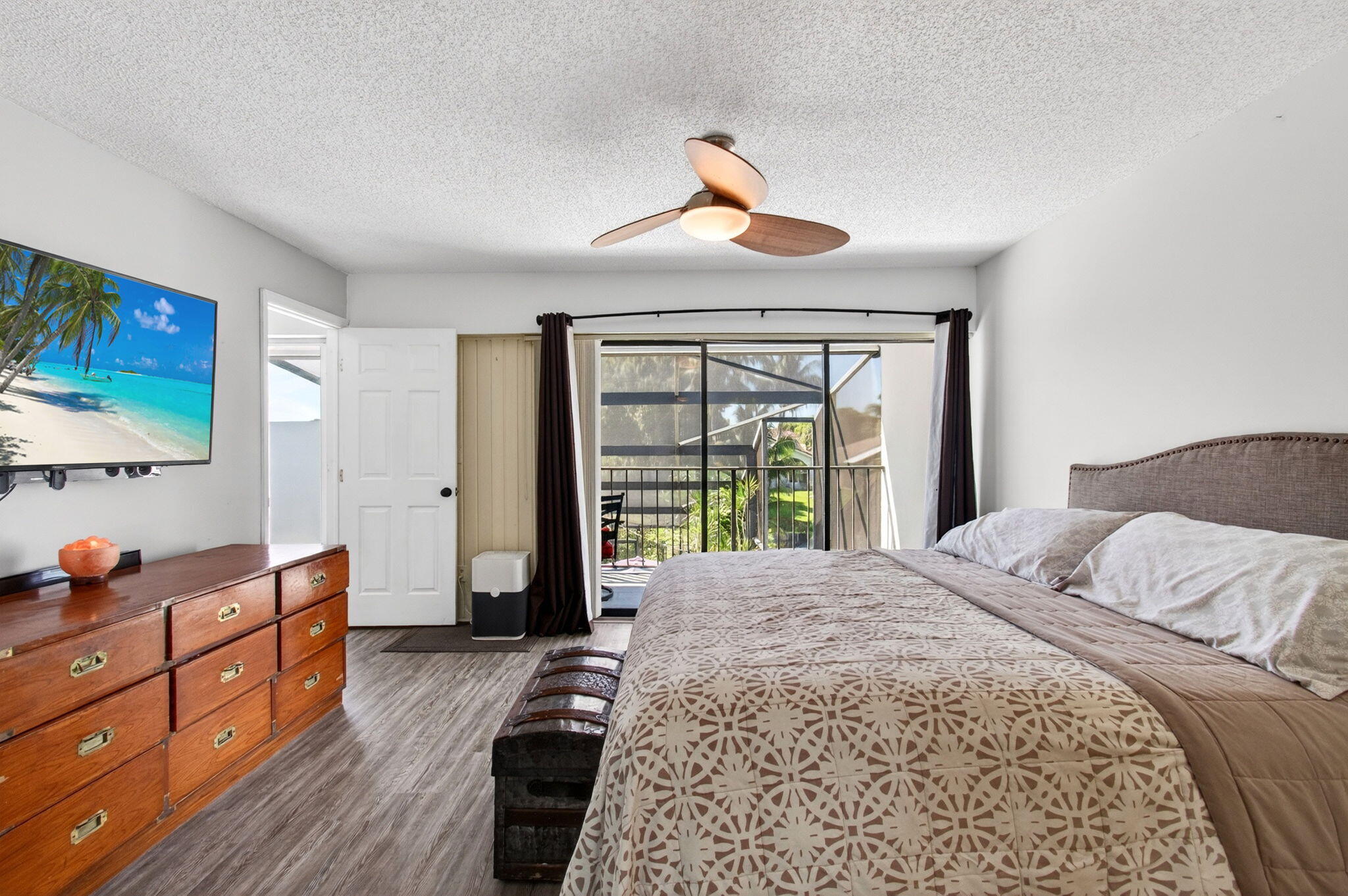 CYPRESS POINT - Residential