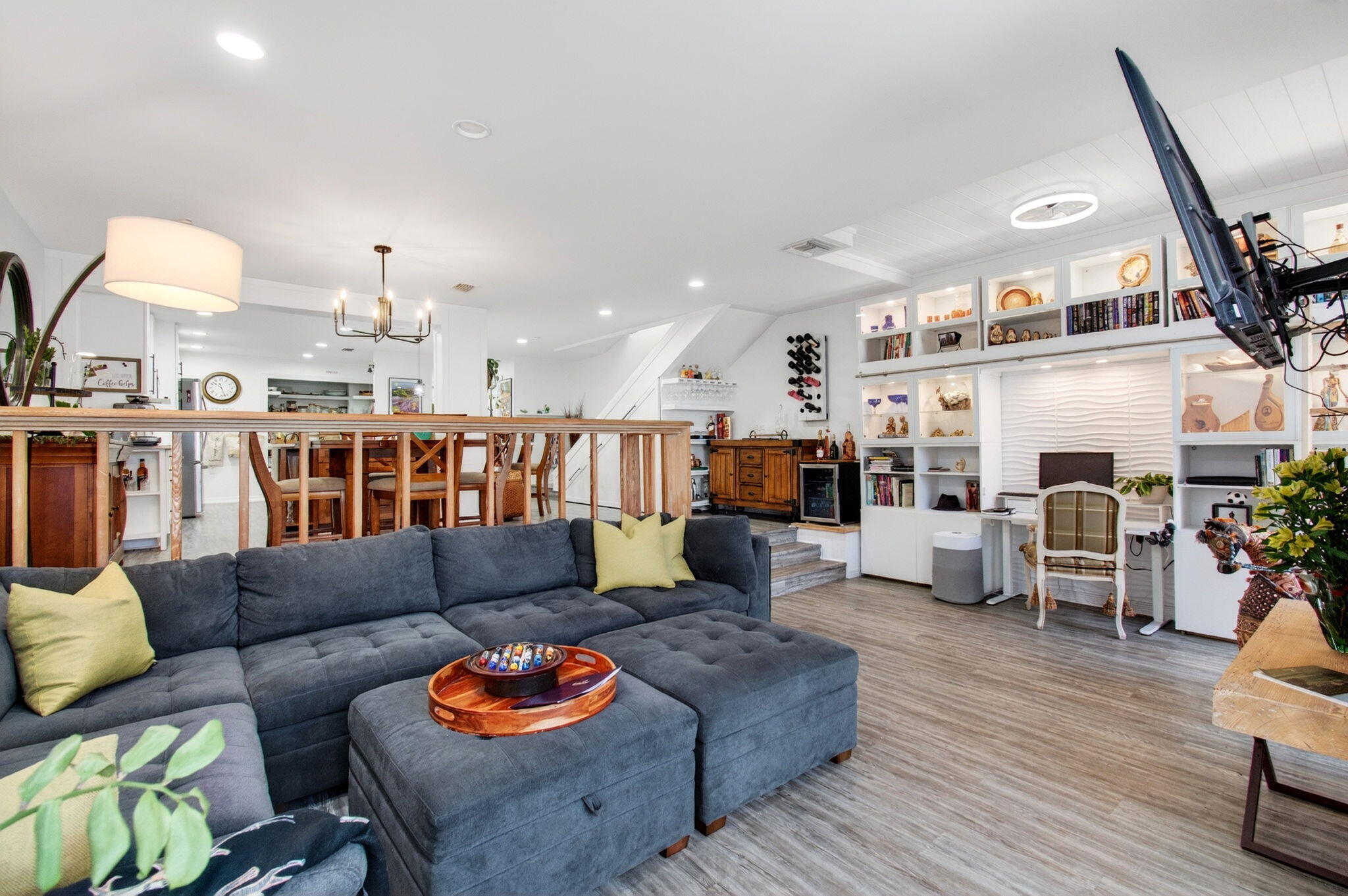 CYPRESS POINT - Residential