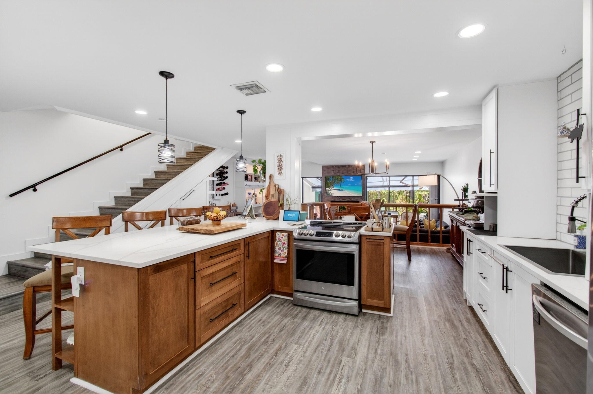 CYPRESS POINT - Residential