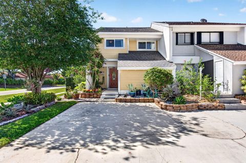 Property photo of 12324 Westhampton Circle, Wellington, FL 33414