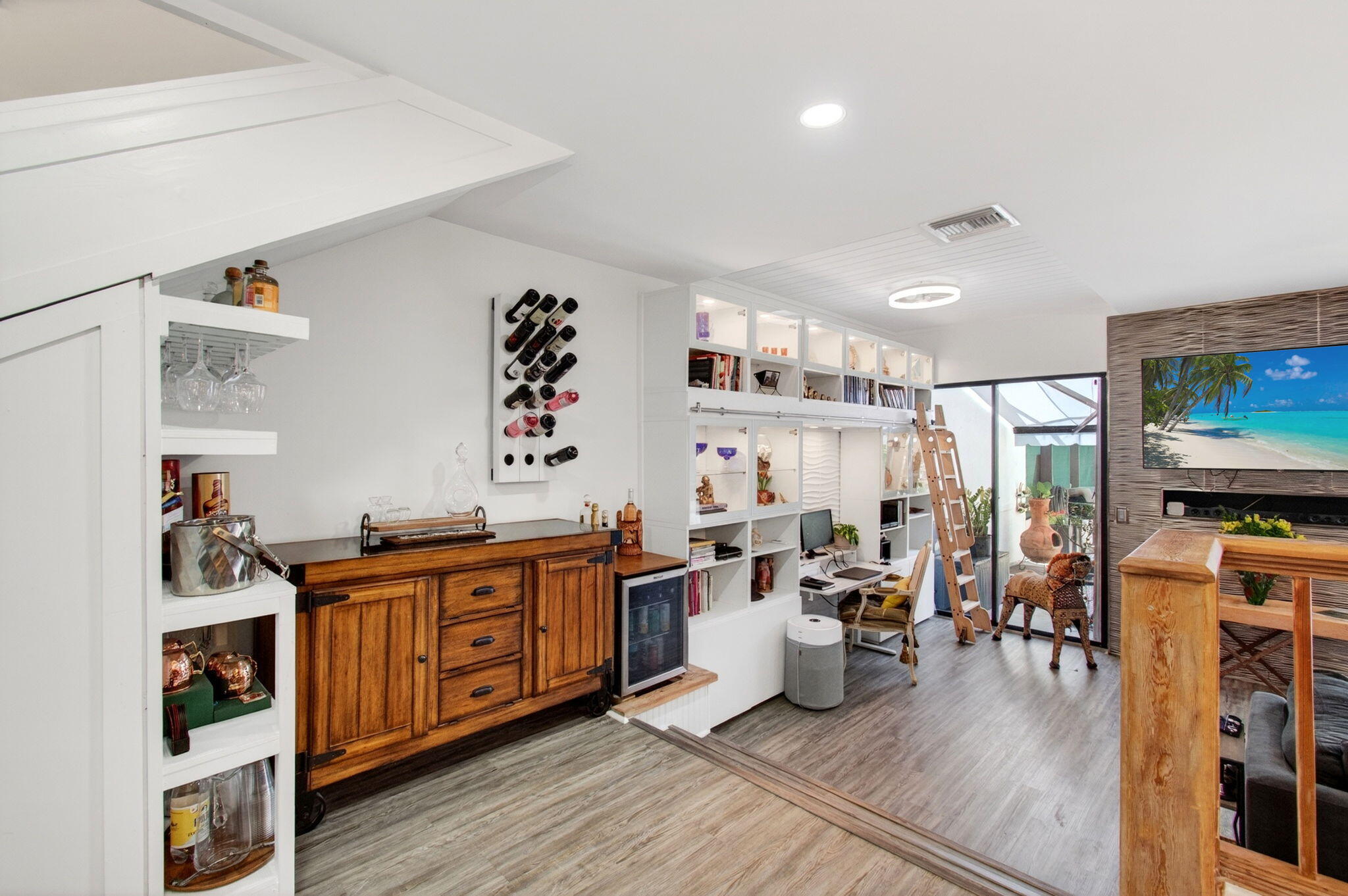 CYPRESS POINT - Residential