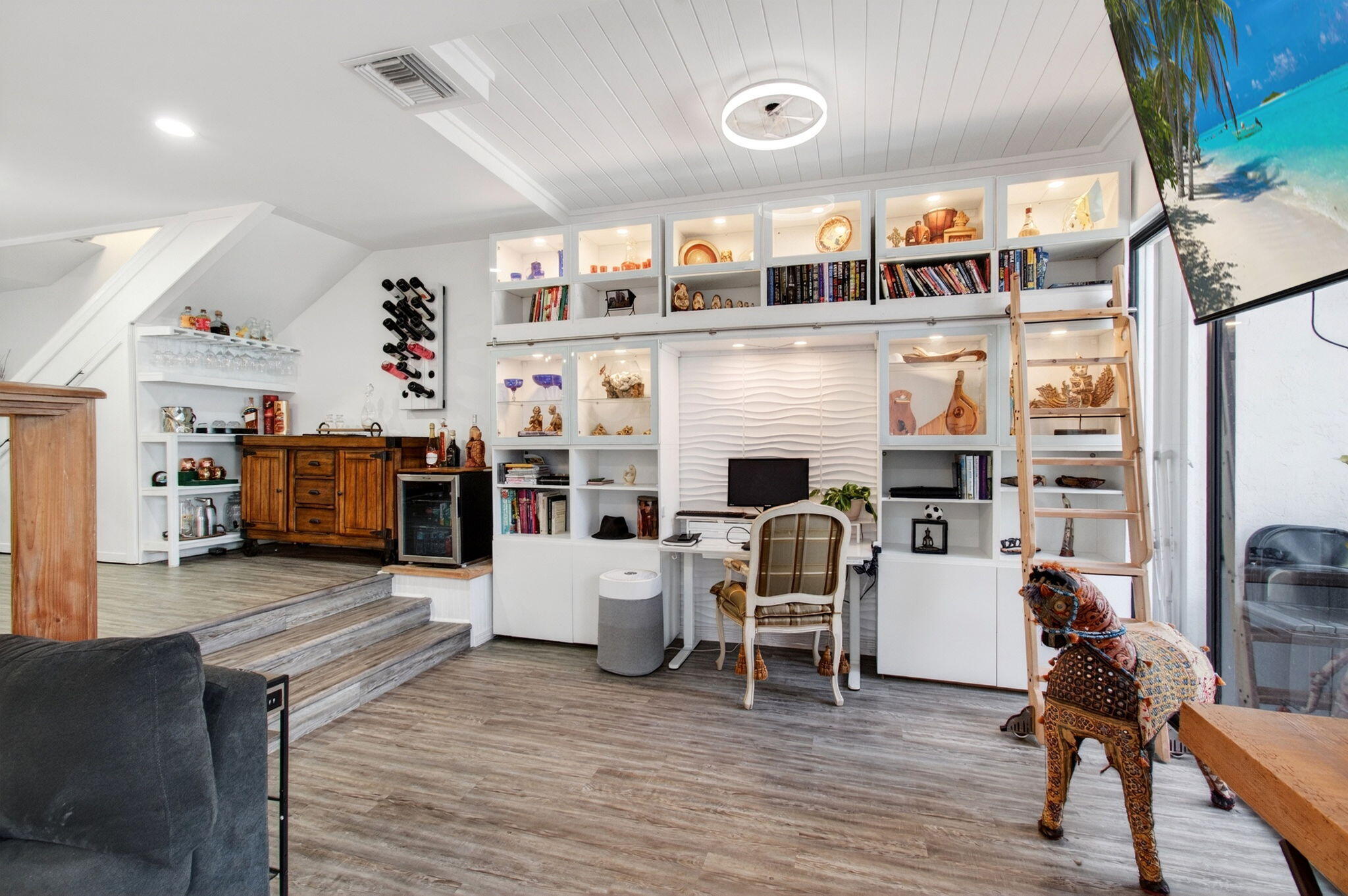 CYPRESS POINT - Residential