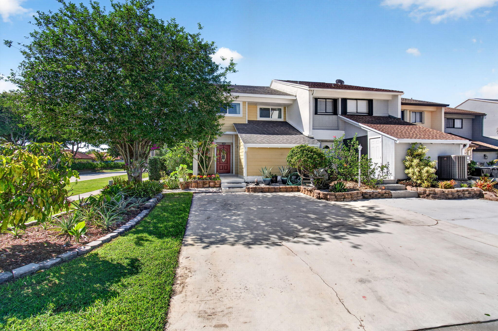 CYPRESS POINT - Residential