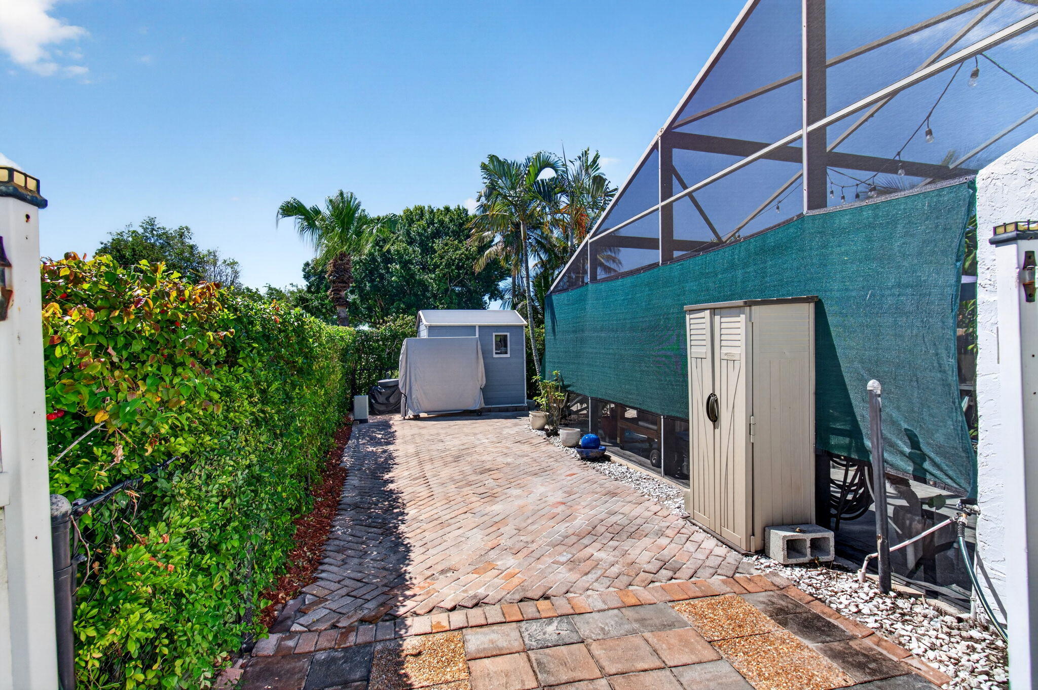 CYPRESS POINT - Residential