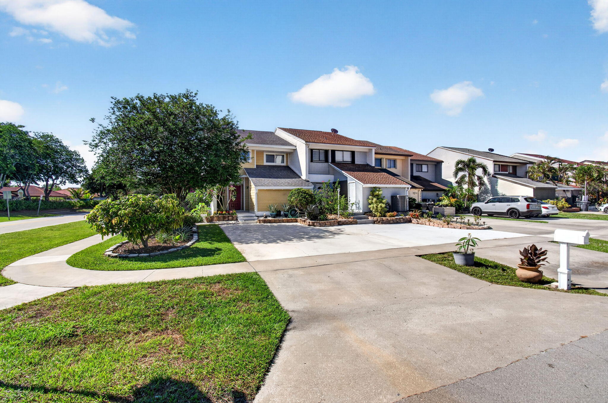 CYPRESS POINT - Residential