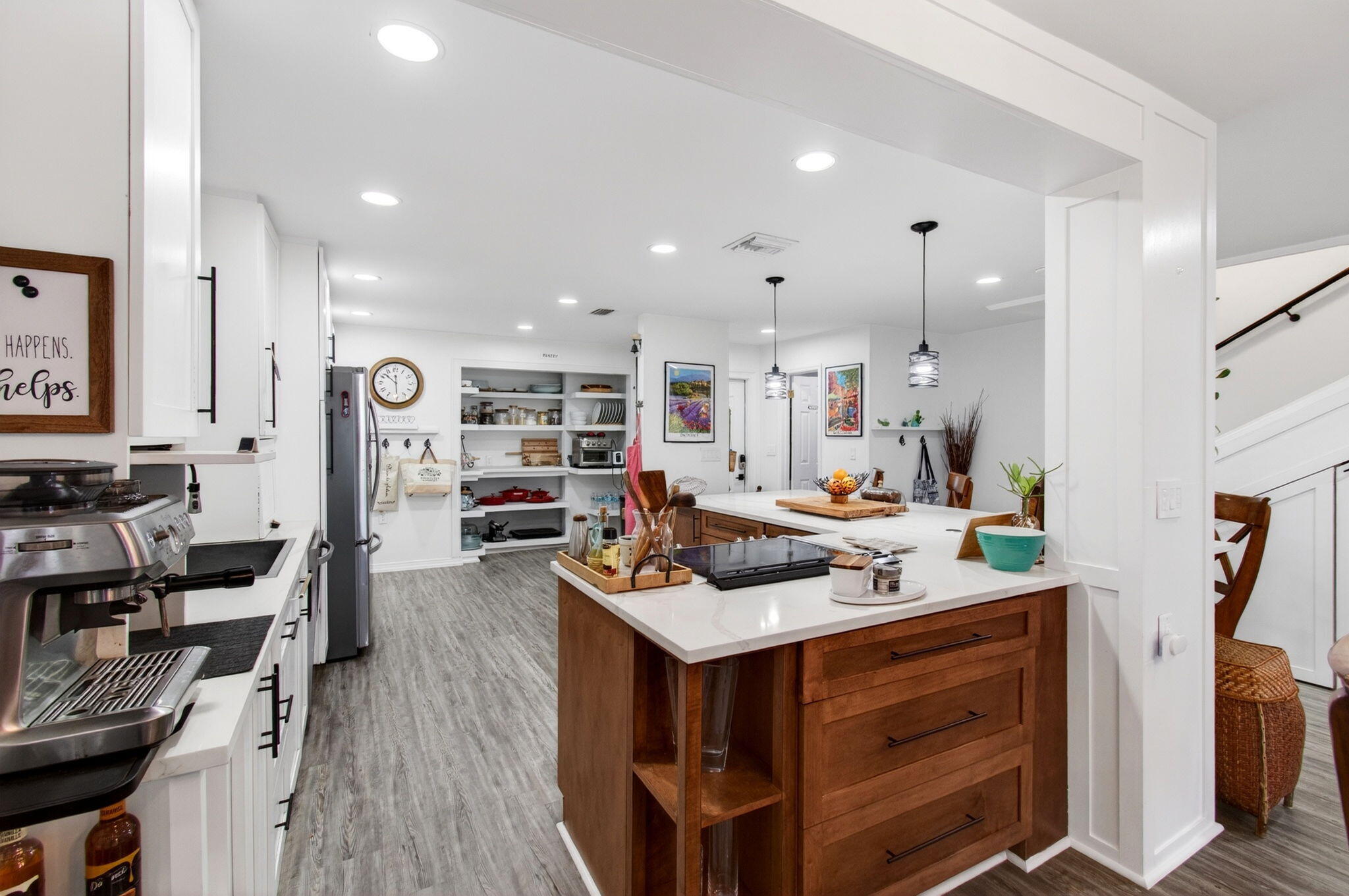 CYPRESS POINT - Residential