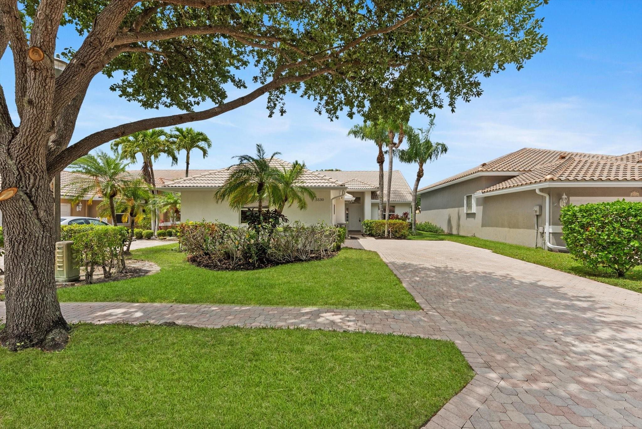 5530 Grande Palm Cir