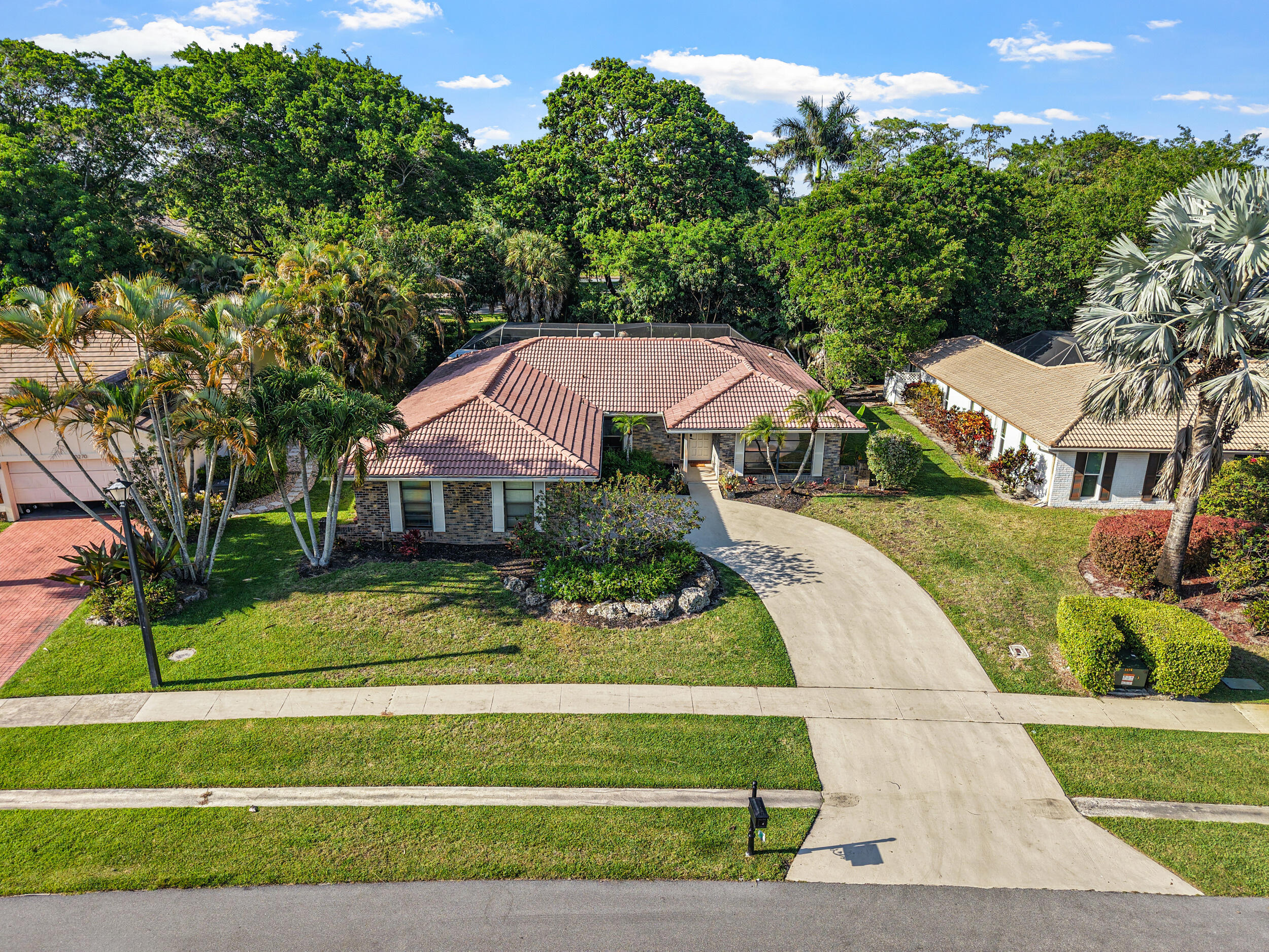 BOCA GREENS - Residential