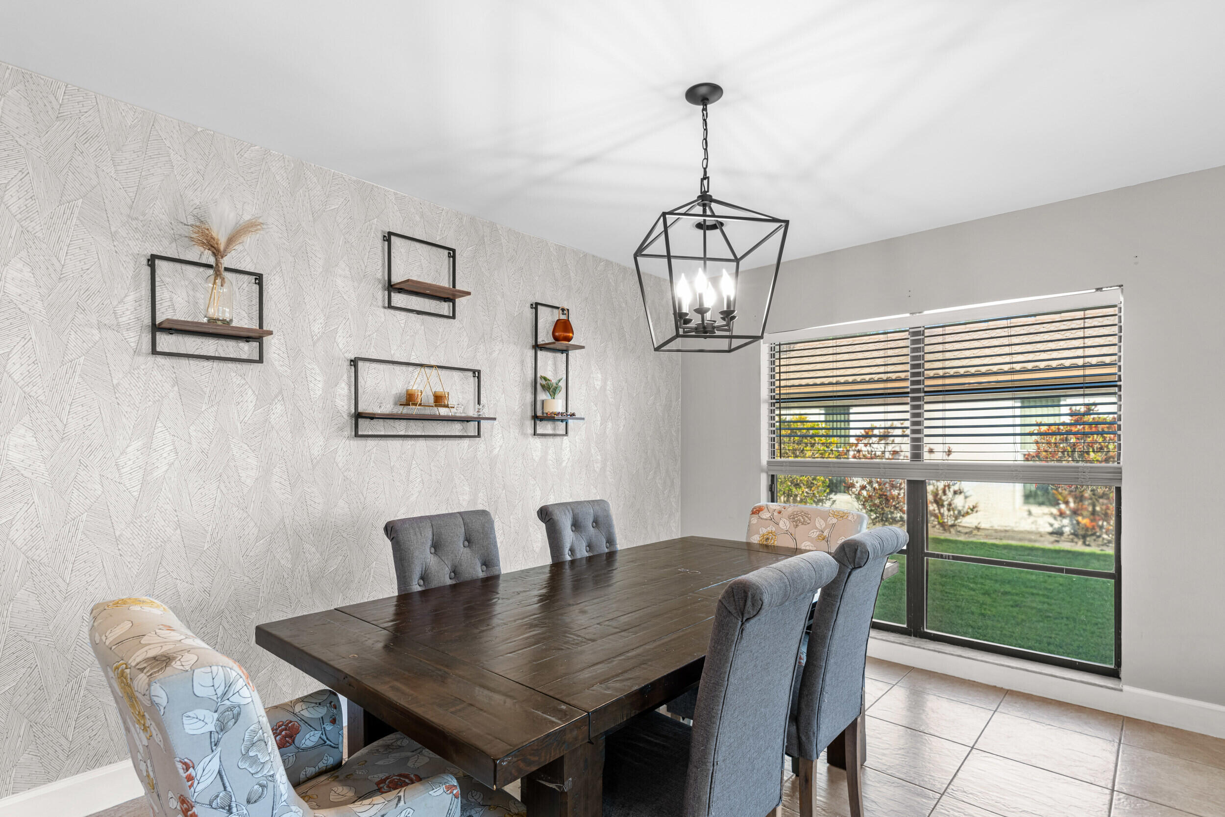 BOCA GREENS - Residential