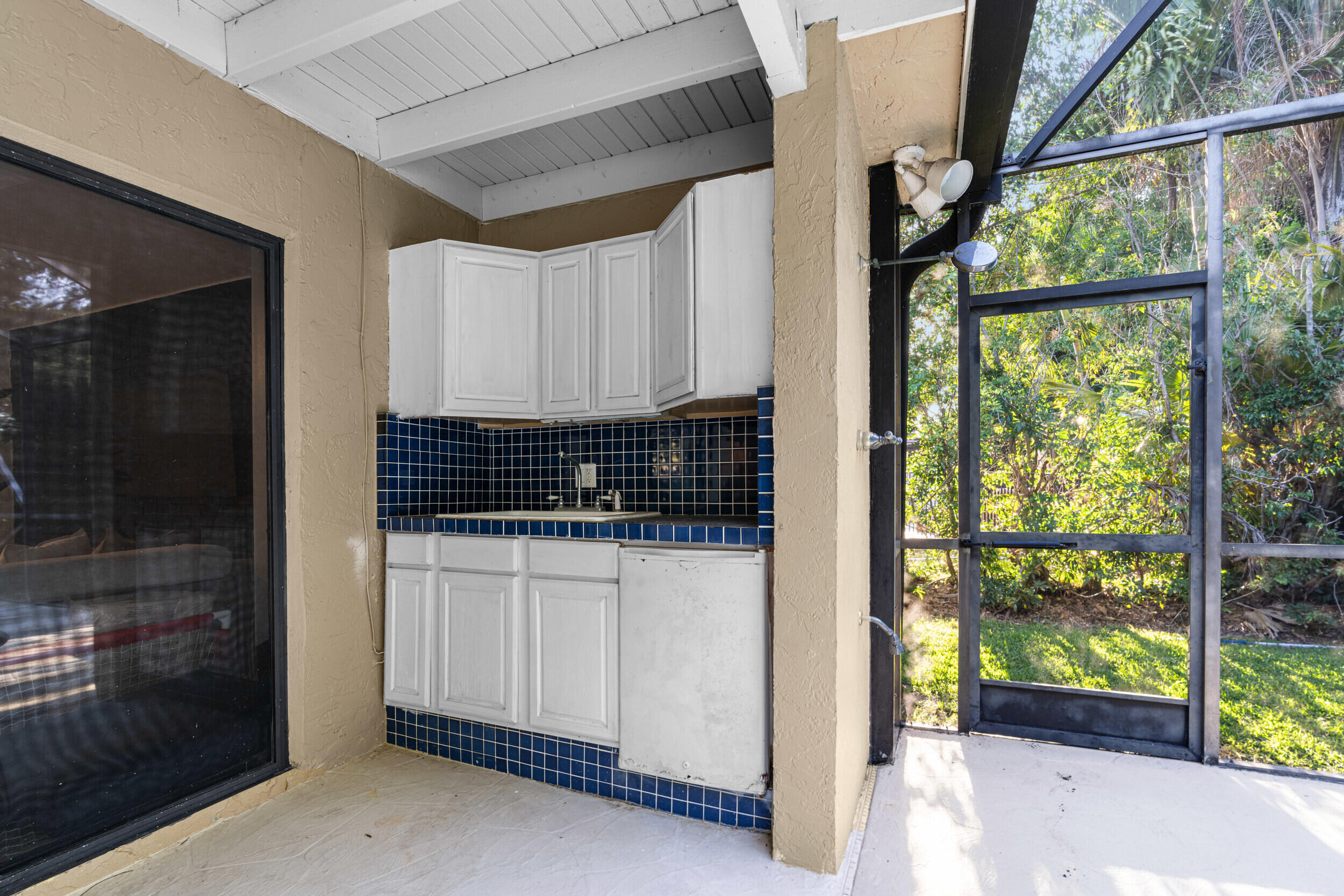 BOCA GREENS - Residential