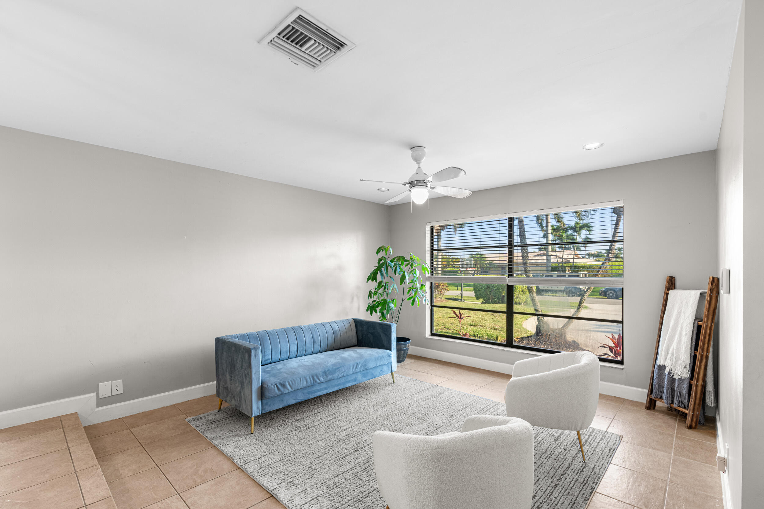 BOCA GREENS - Residential