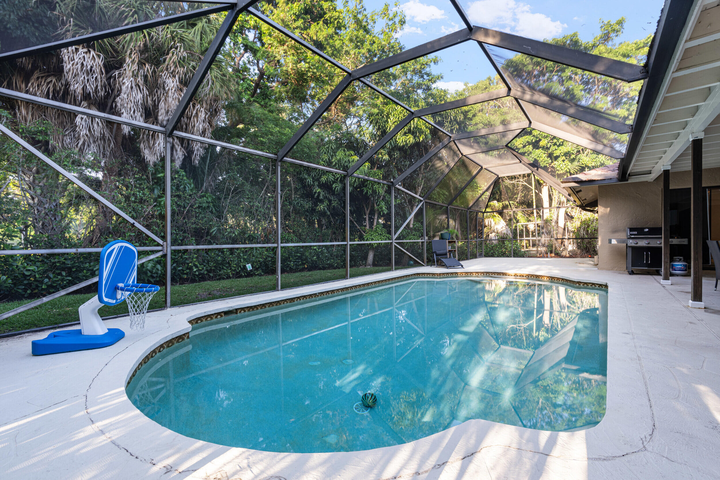BOCA GREENS - Residential