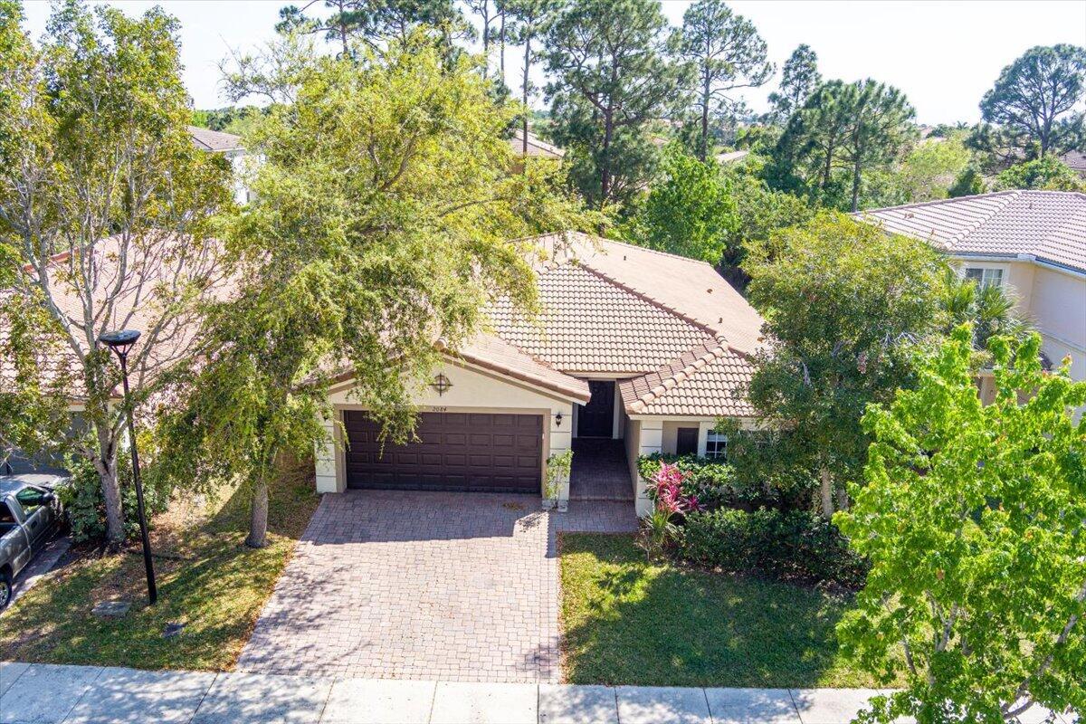 2084 SW Marblehead