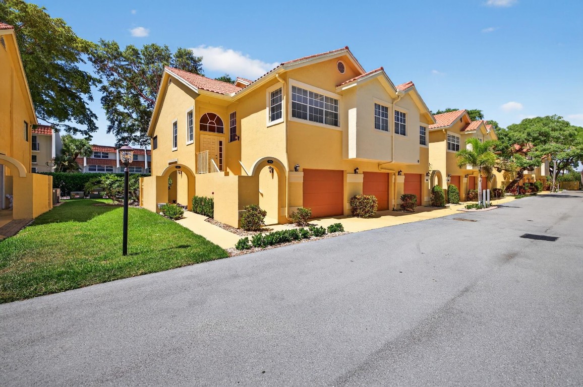 2121 S Ocean Boulevard 506