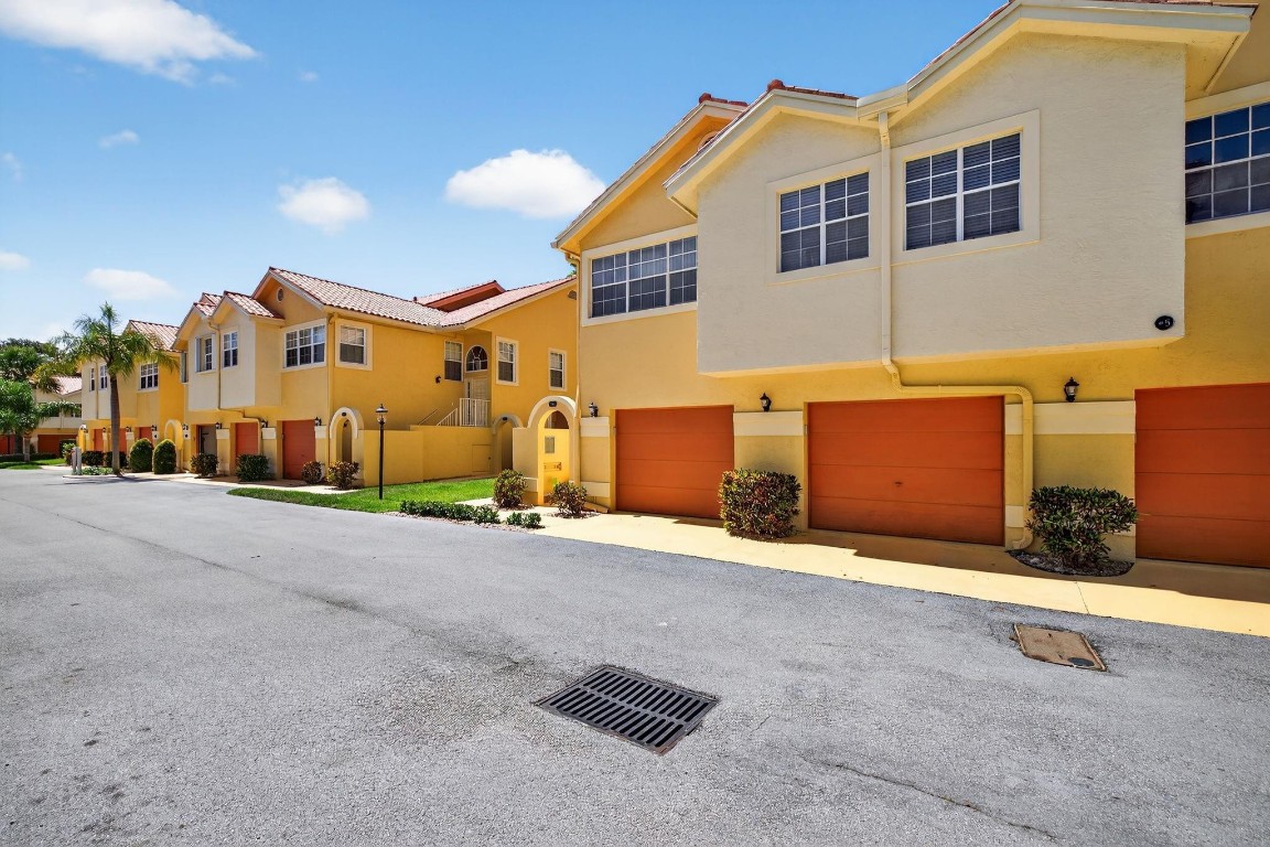 2121 S Ocean Boulevard 506