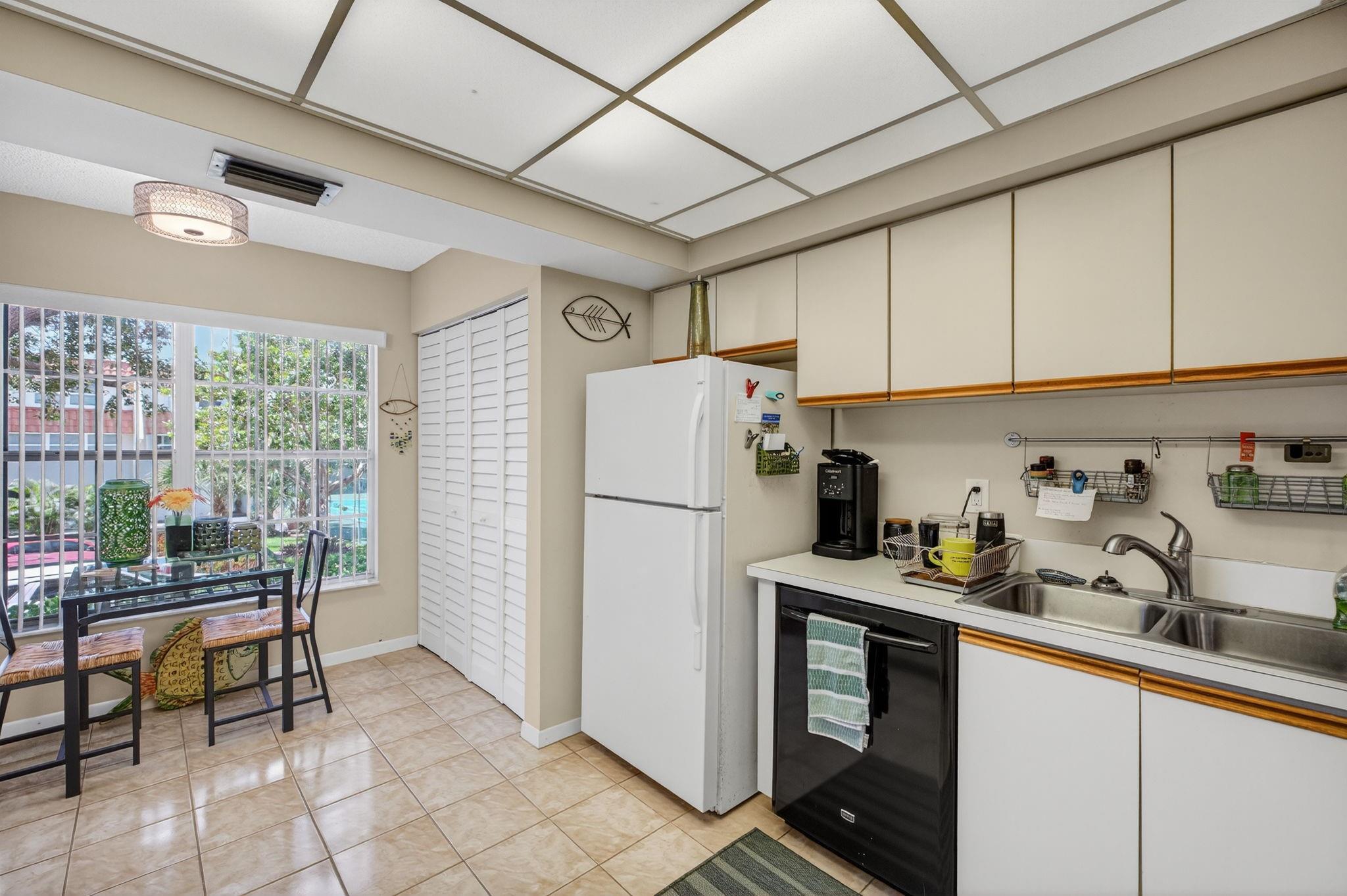 CABANA BAY VILLAGE CONDO - Residential