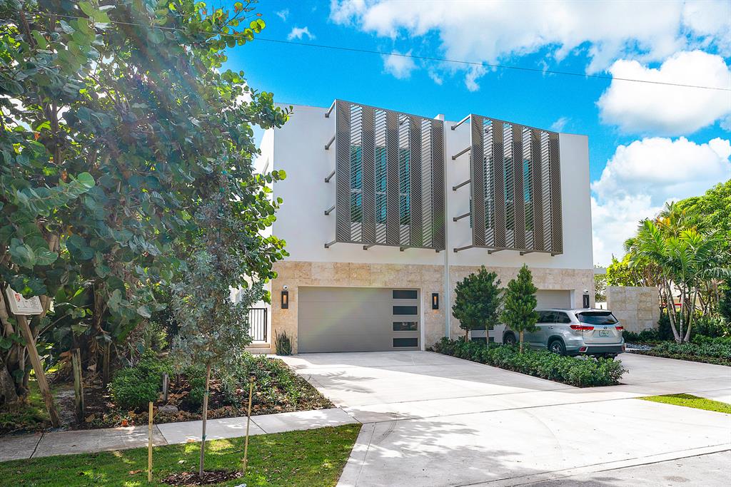 LA HACIENDA DELRAY - Residential