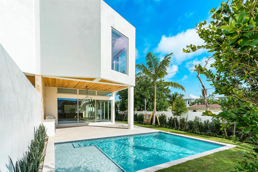 LA HACIENDA DELRAY - Residential