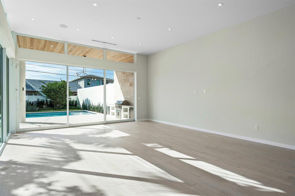 LA HACIENDA DELRAY - Residential