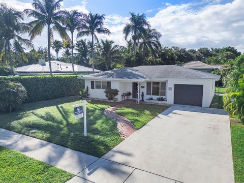 Tiny photo for 102 NW 12TH Street, Delray Beach, FL 33444 (MLS # B26088653)