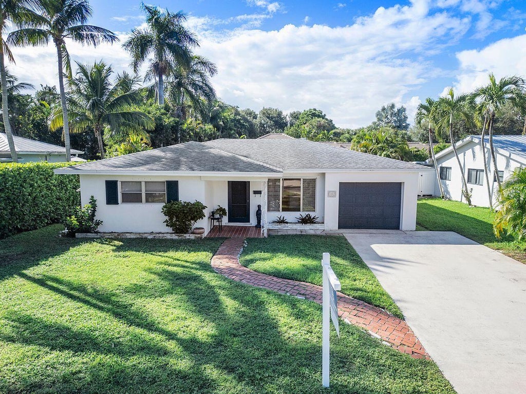 Photo of 102 NW 12TH Street, Delray Beach, FL 33444 (MLS # B26088653)