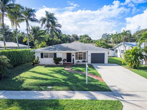Tiny photo for 102 NW 12TH Street, Delray Beach, FL 33444 (MLS # B26088653)