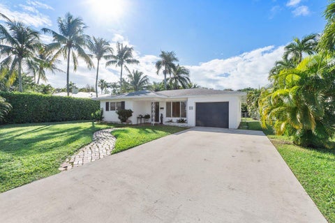Tiny photo for 102 NW 12TH Street, Delray Beach, FL 33444 (MLS # B26088653)