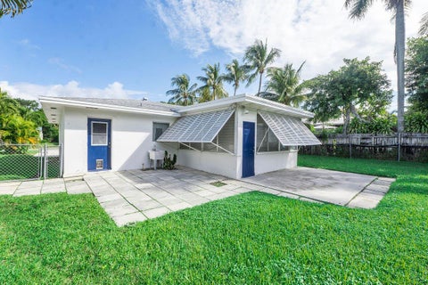 Tiny photo for 102 NW 12TH Street, Delray Beach, FL 33444 (MLS # B26088653)