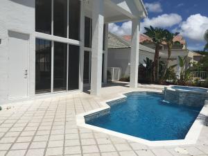 REGENTS SQUARE - Residential