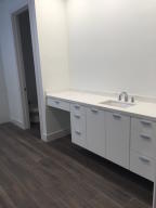 REGENTS SQUARE - Residential