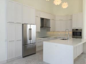 REGENTS SQUARE - Residential