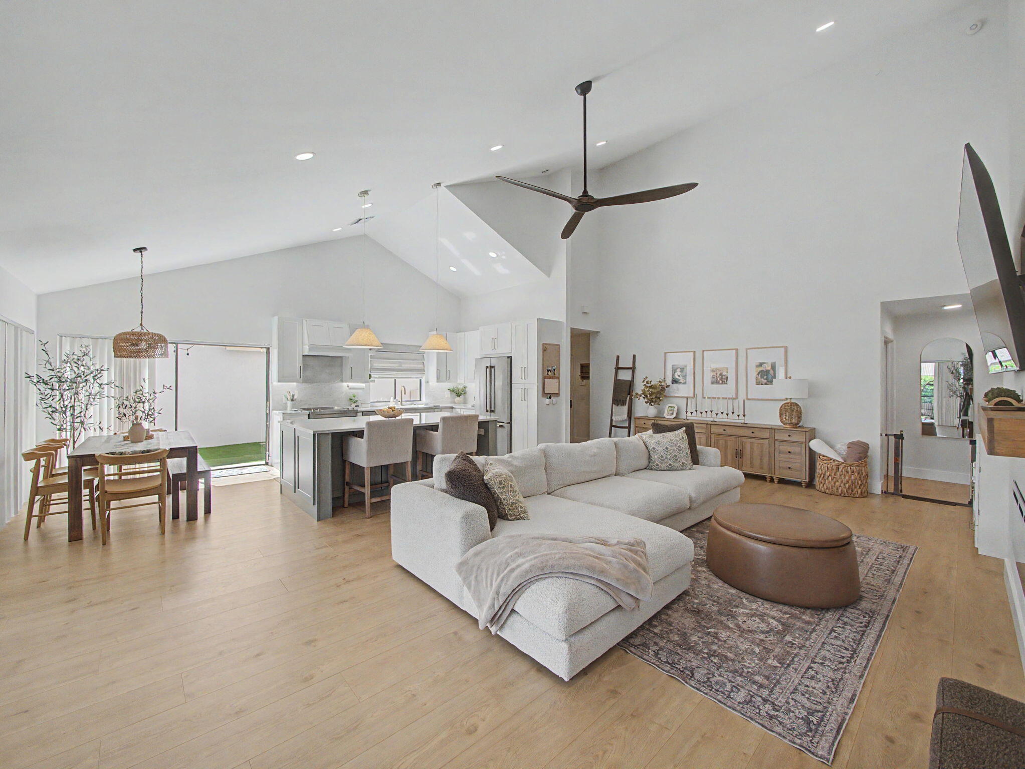 VILLAS OF BEAR LAKES ESTATES NORTH - Residential