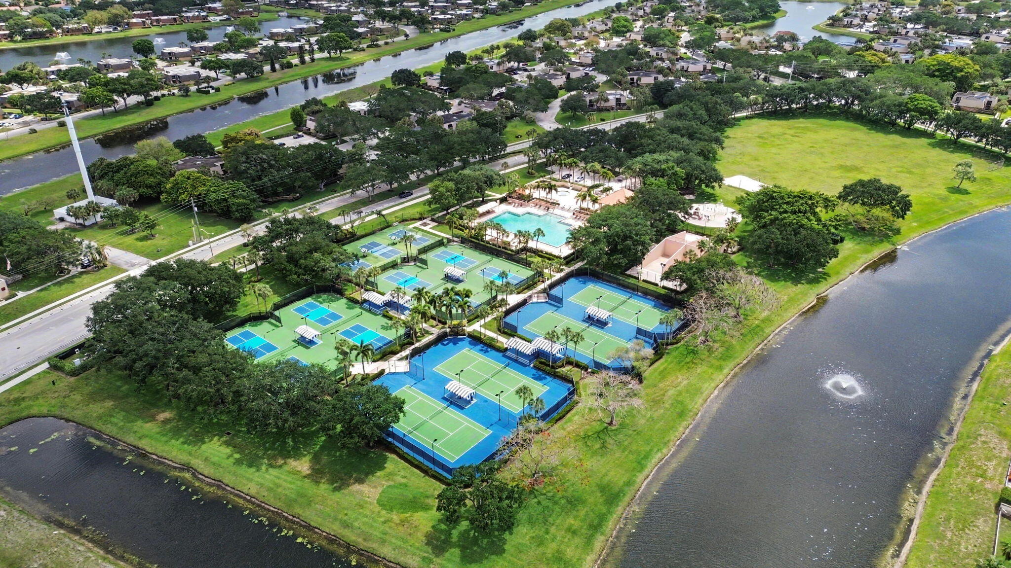 VILLAS OF BEAR LAKES ESTATES NORTH - Residential