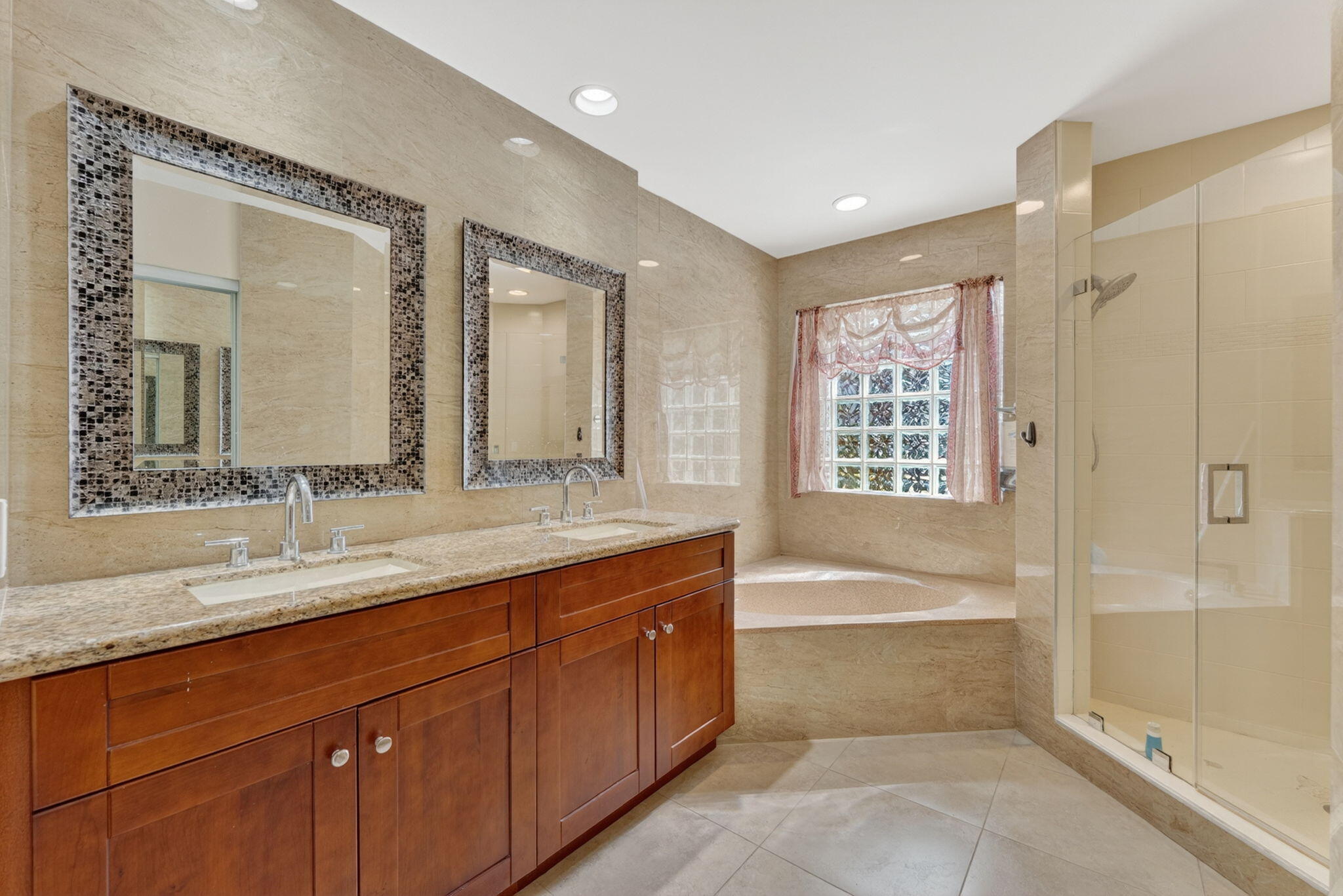 CALIFORNIA COURTS CONDO - Residential