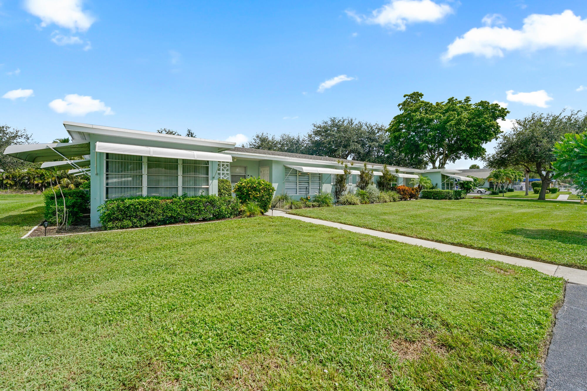 277 W High Point Court B, Delray Beach FL 33445